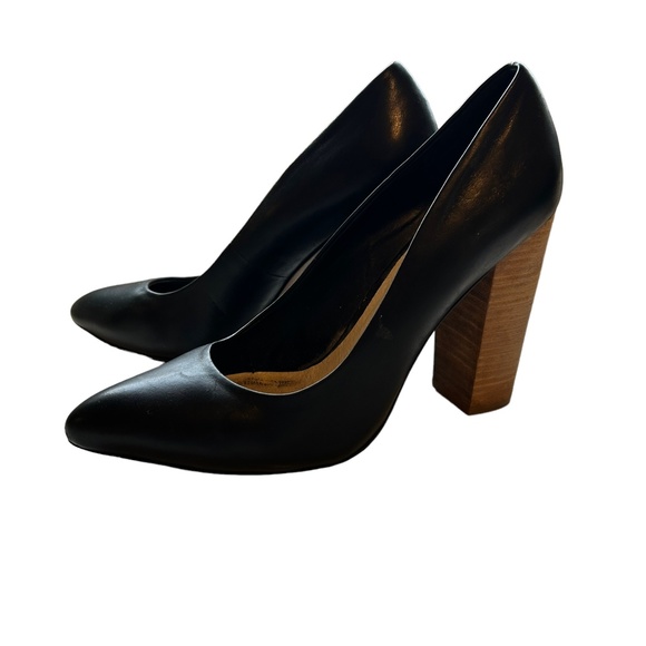 Aldo Heels - Picture 1 of 4